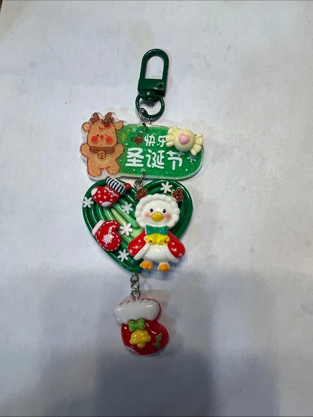 Kids Christmas Penguin Heart Keychain - Green & Red